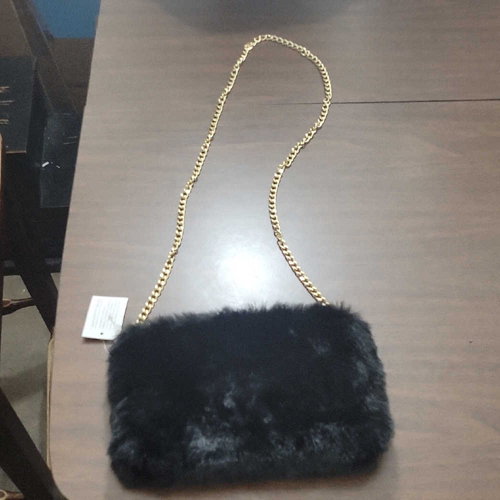 Elegant Black Faux Fur Shoulder Bag